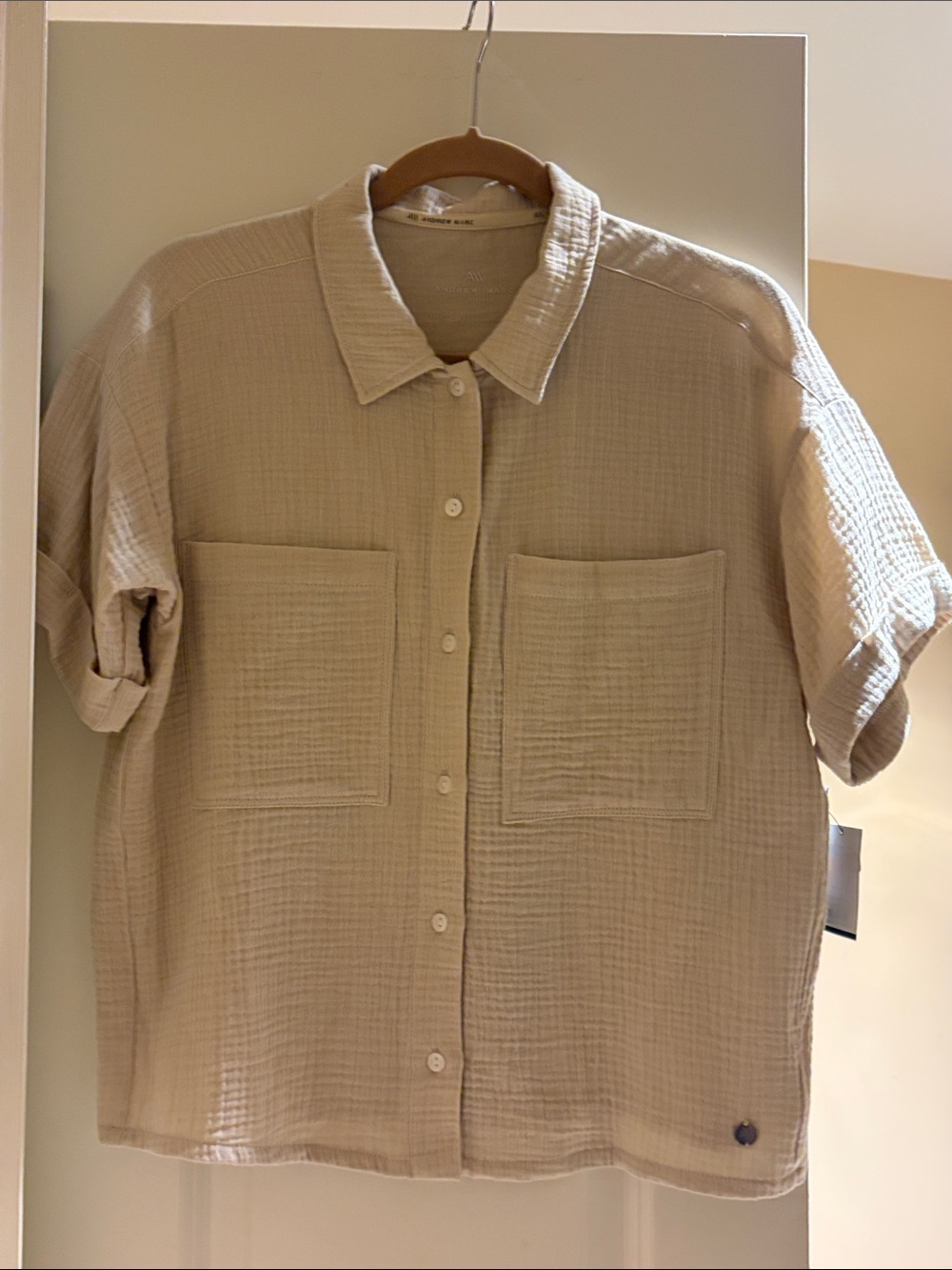 NWT Andrew Marc Relaxed Cream Short-Sleeve Button-Up Shirt for Girls